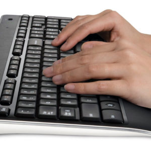 logitech k800 wireless illuminated keyboard side