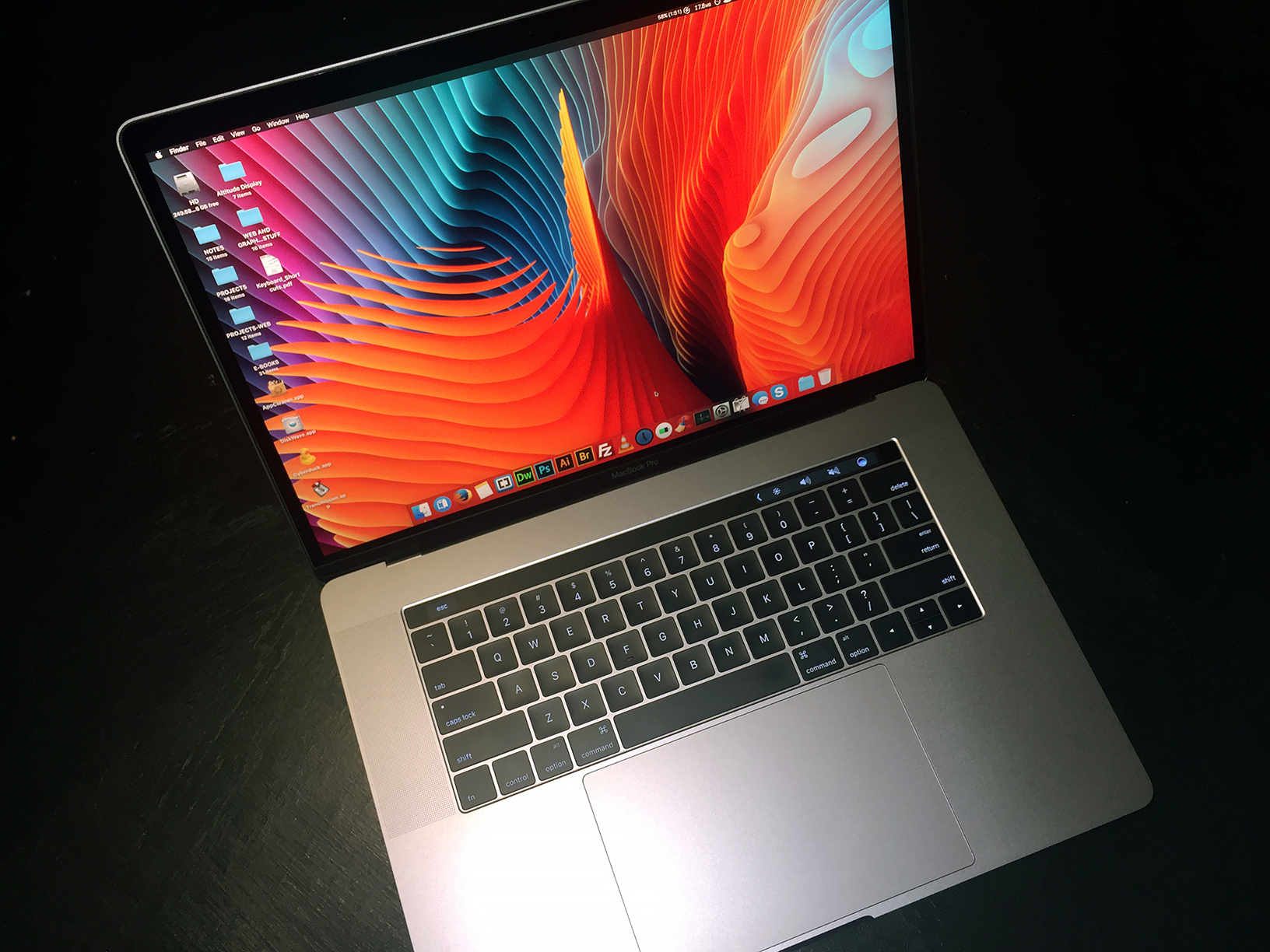 Review: Apple Macbook Pro 2016 15.4" with Touchbar - Zanderjaz